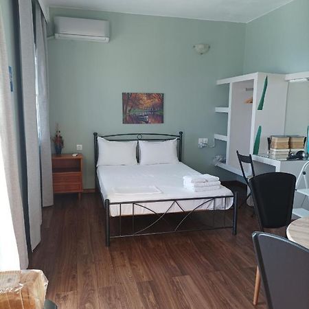 Beachfront Apartment Rethymno  Екстер'єр фото