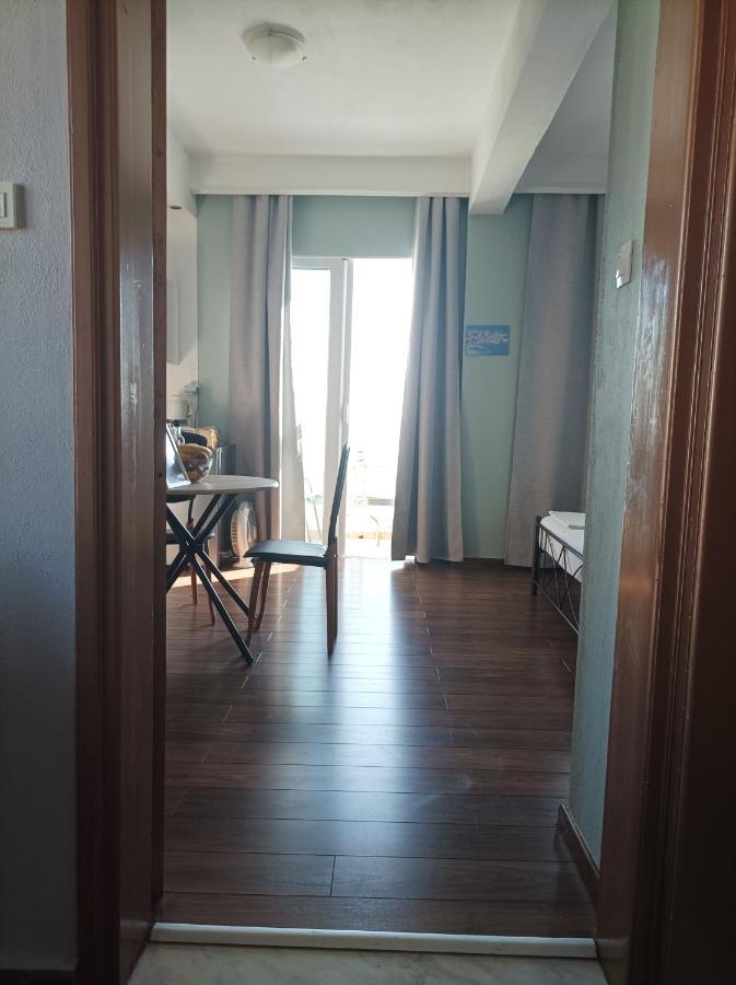 Beachfront Apartment Rethymno  Екстер'єр фото
