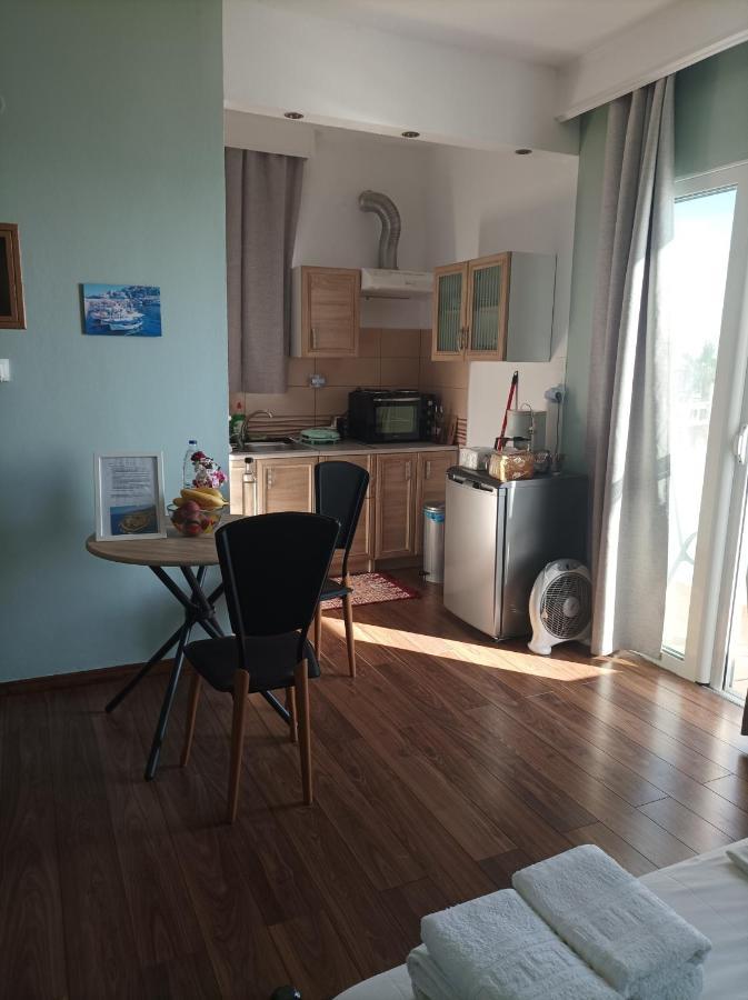 Beachfront Apartment Rethymno  Екстер'єр фото